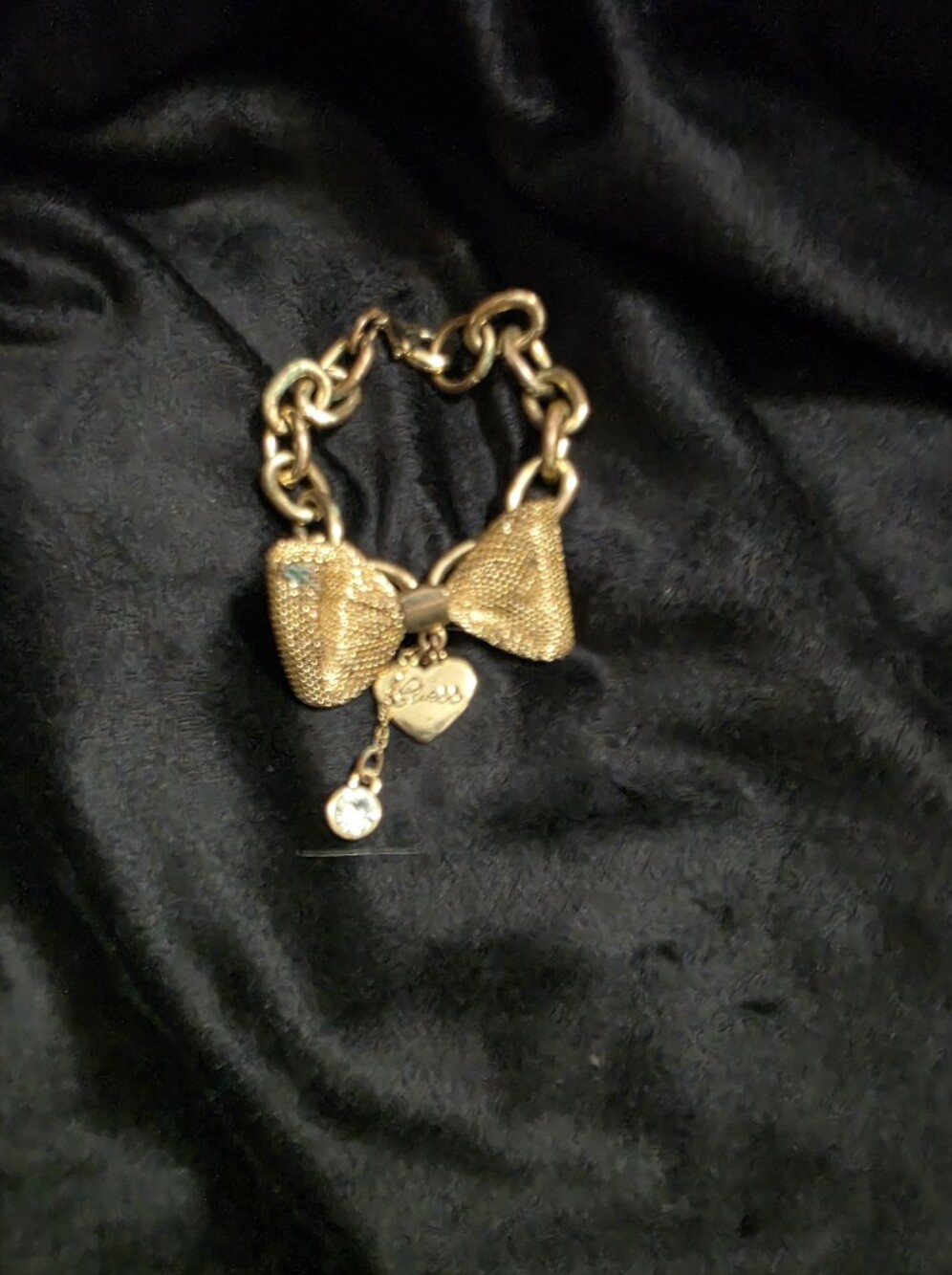 GUESS SMALL Gold Bow Charm Bracelet with Heart and Crystal Drop